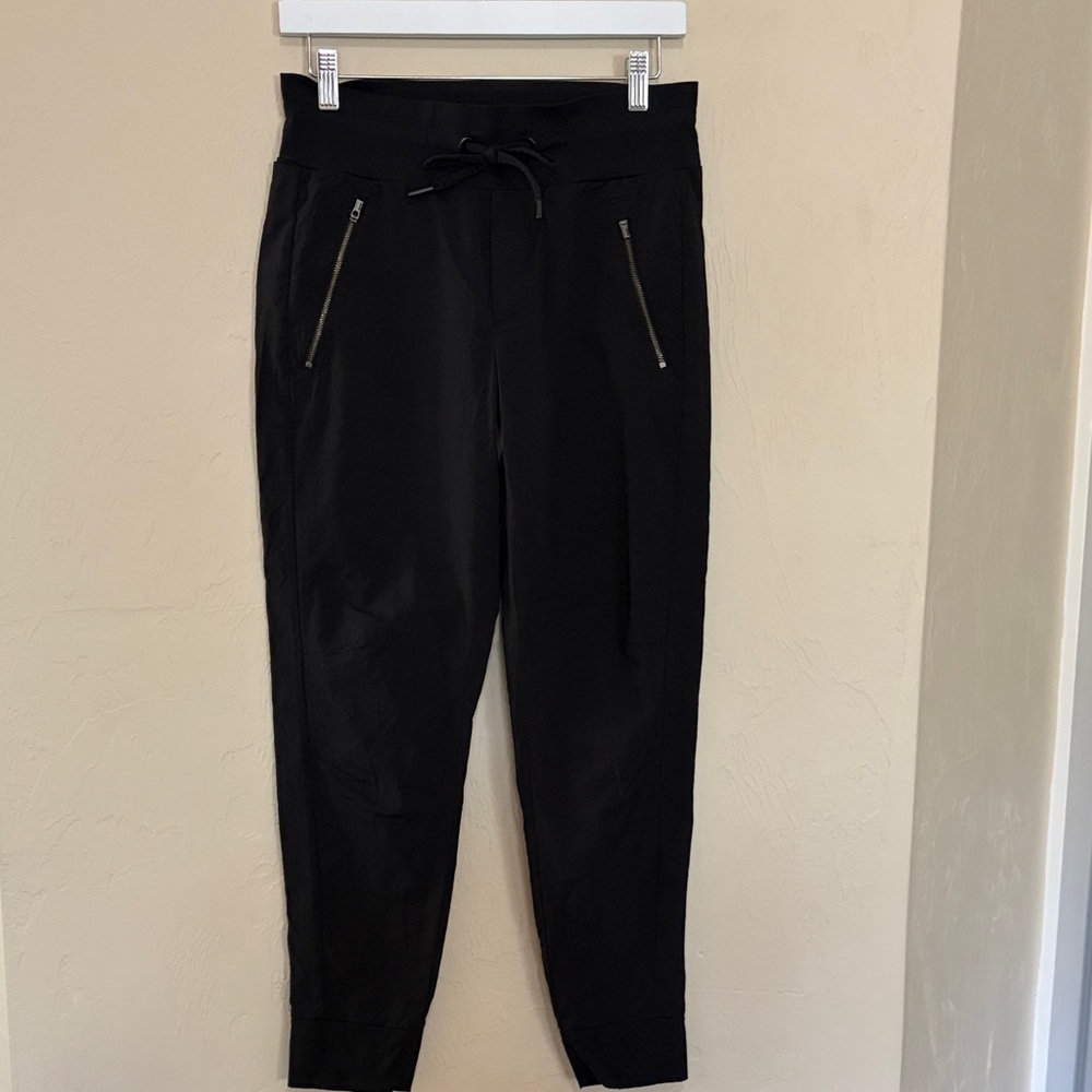 Athleta Black Trekkie North Joggers. Excellent Condition!